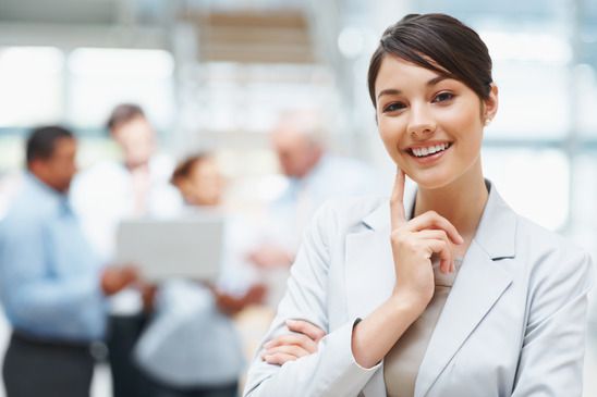 آکاردئون و تاگل 7 photodune 202687 smiling cute business woman with colleagues at the back xs 1