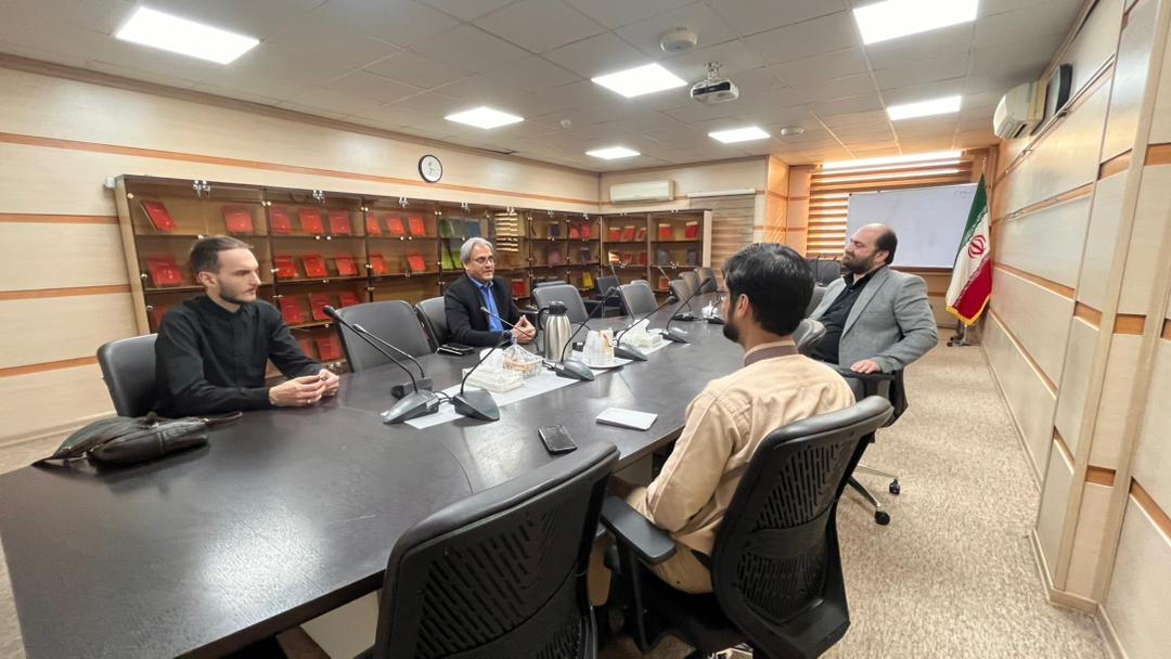 جلسه مشترک اندیشکدهها در مرکز ژرفا 7 1000329560