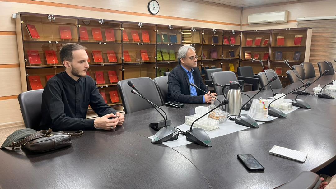 جلسه مشترک اندیشکدهها در مرکز ژرفا 3 1000329575